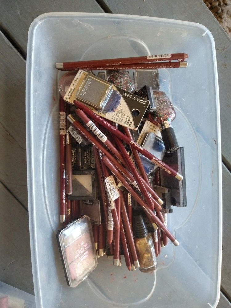 Make Up