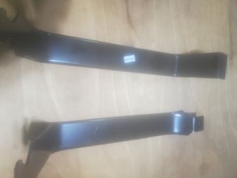 Escalade gas tank straps