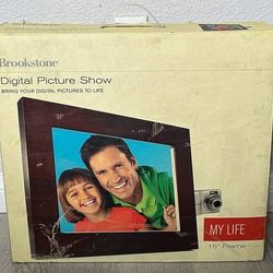 Brookstone My Life 15" Digital Picture Show (Digital Photo Frame) 