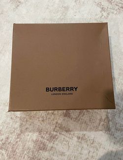 Burberry London England Gift Box