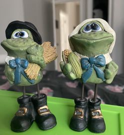 Autumn E. Frog & Harvest T. Frog Russ Berrie K. Kelly Country Critters Figure  