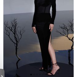 Black Halo Dress Velvet Material Size 0 Black 
