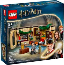 Lego Hogwarts Castle: Room of Requirements and Quidditch Lesson