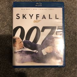 Skyfall 007 Bluray Dvd