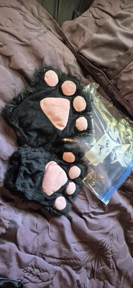 Cat Paw Mittens
