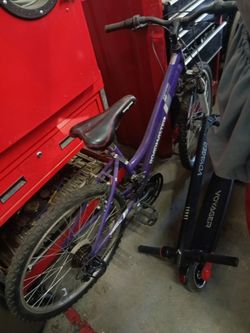 Mongoose girl bike
