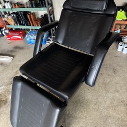 Tattoo/massage Chair!!!