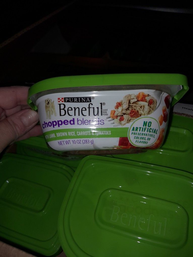 Brand New! Beneful Chopped Dog Food