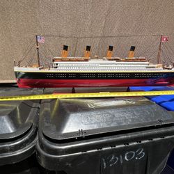 Wooden Model Ship SS Titanic 