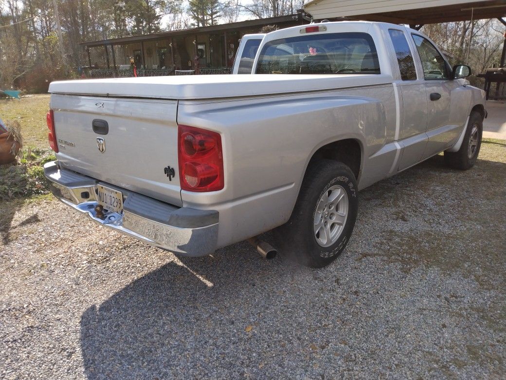 2005 Dodge Dakota
