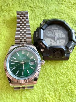Lot of two big men'n watches for sale.