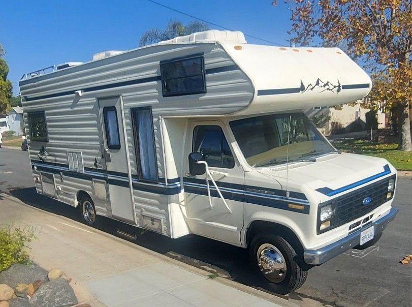 1990 Ford E350