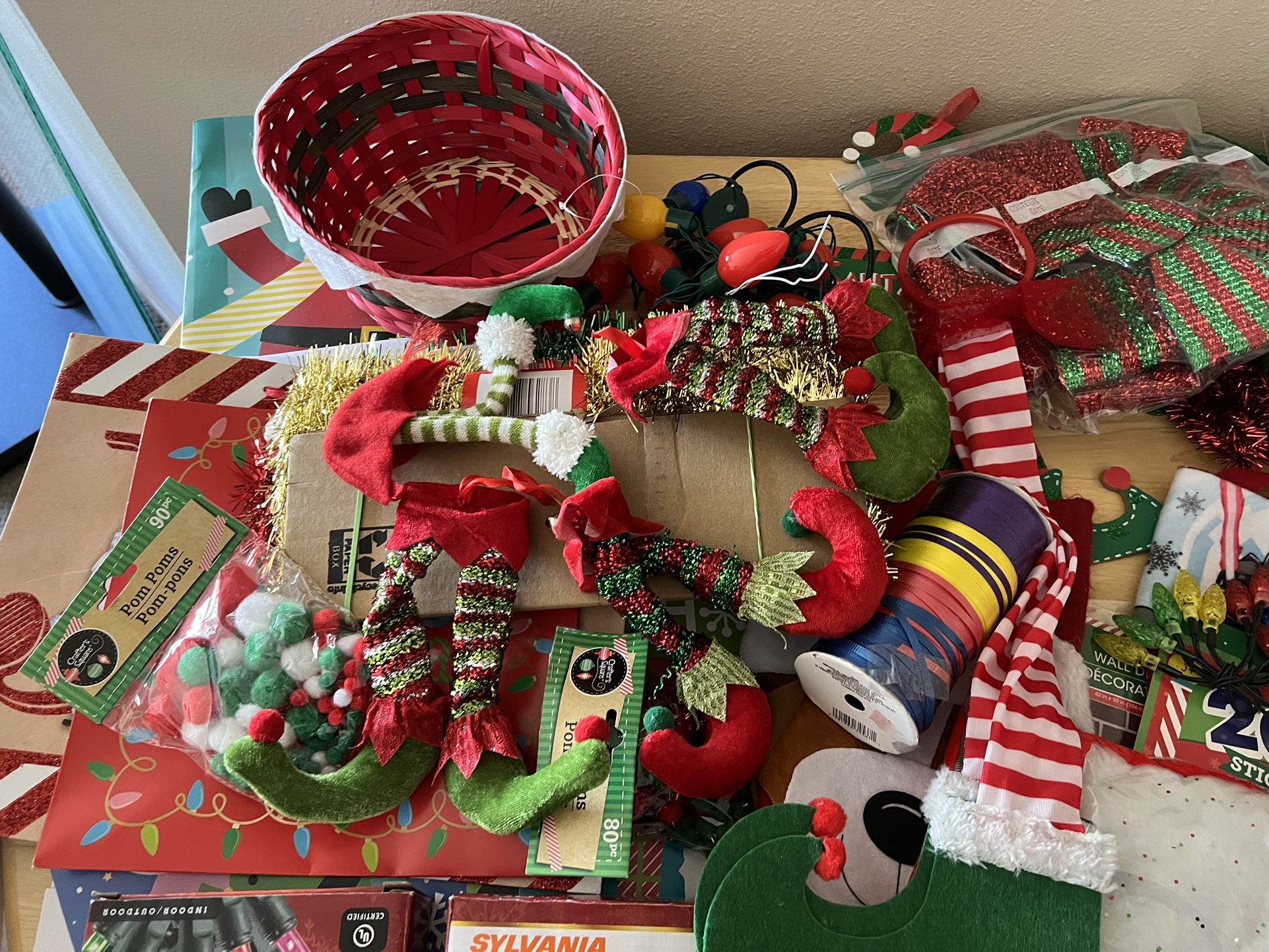 Free Christmas Decorations & Misc Xmas Stuff