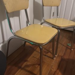 5 Chairs
