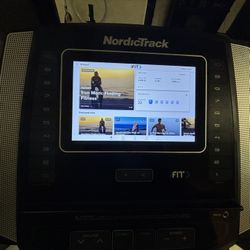 Treadmill * Wifi* Good Condition 