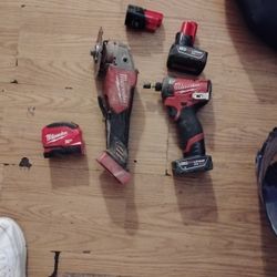 MILWAUKEE TOOLS