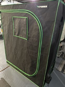 Indoor Gardening Tent