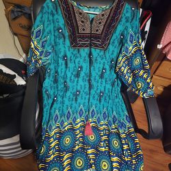 Reseller Inventory Lot – 9 Women’s Pieces – Eileen Fisher, ASHRO, Boutique & Formal