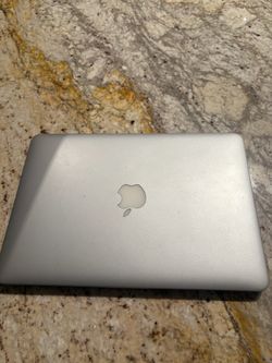 Apple MacBook Pro 13.3in Retina Laptop Intel i5 Dual Core 2.6GHz 8GB 128GB SSD - MGX72LL/A