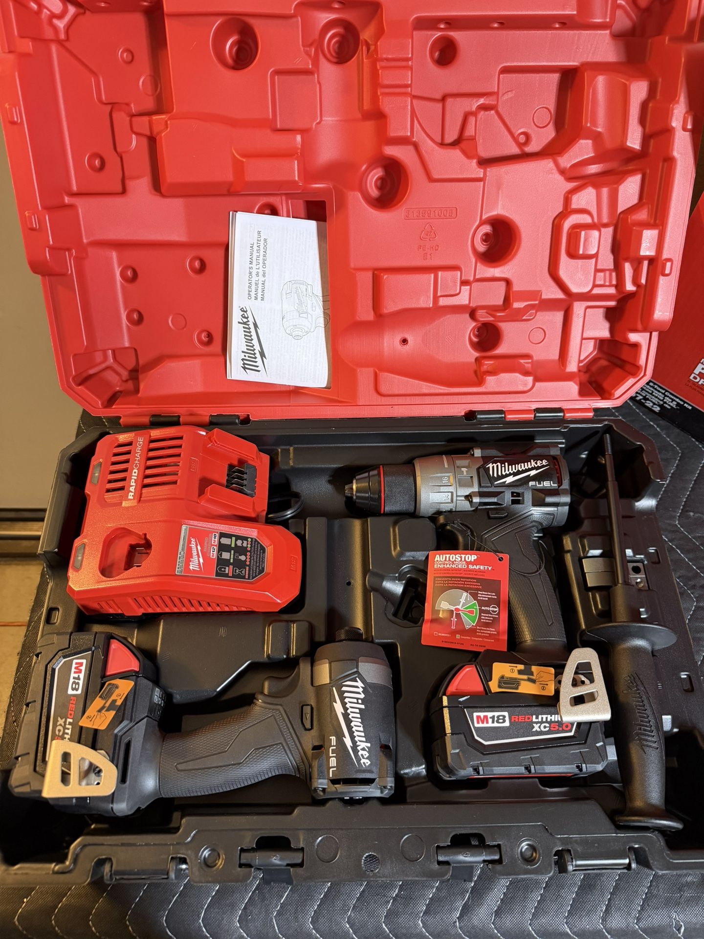 Milwaukee M18 FUEL 18V Lithium-Ion Brushless Cordless Hammer Drill and ...
