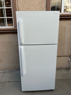 3 MONTHS WARRANTY 30x30x66 INSIGNIA FRIDGE WHITE 18cuft