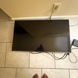 Discounted  40in Flatscreen Lg 