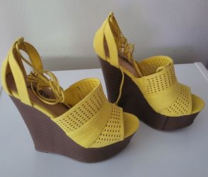 Lady's Shoes