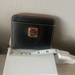 Dooney Bourke Wallet 