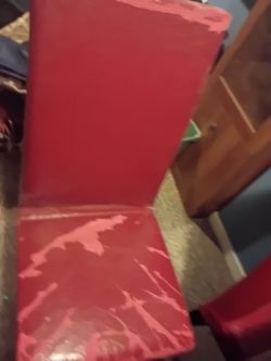 Table with 6 chairs