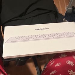 Apply Magic Keyboard