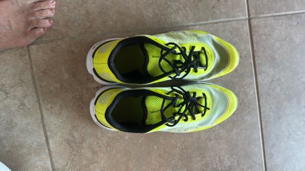 Under Armor Sneakers