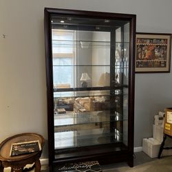 Lighted, Locking Curio Cabinet 