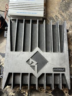 3 Stereo Amps And One Crossover