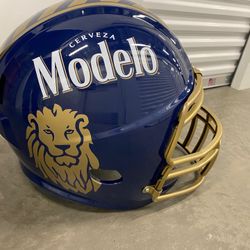 Large Modelo Helmet -New
