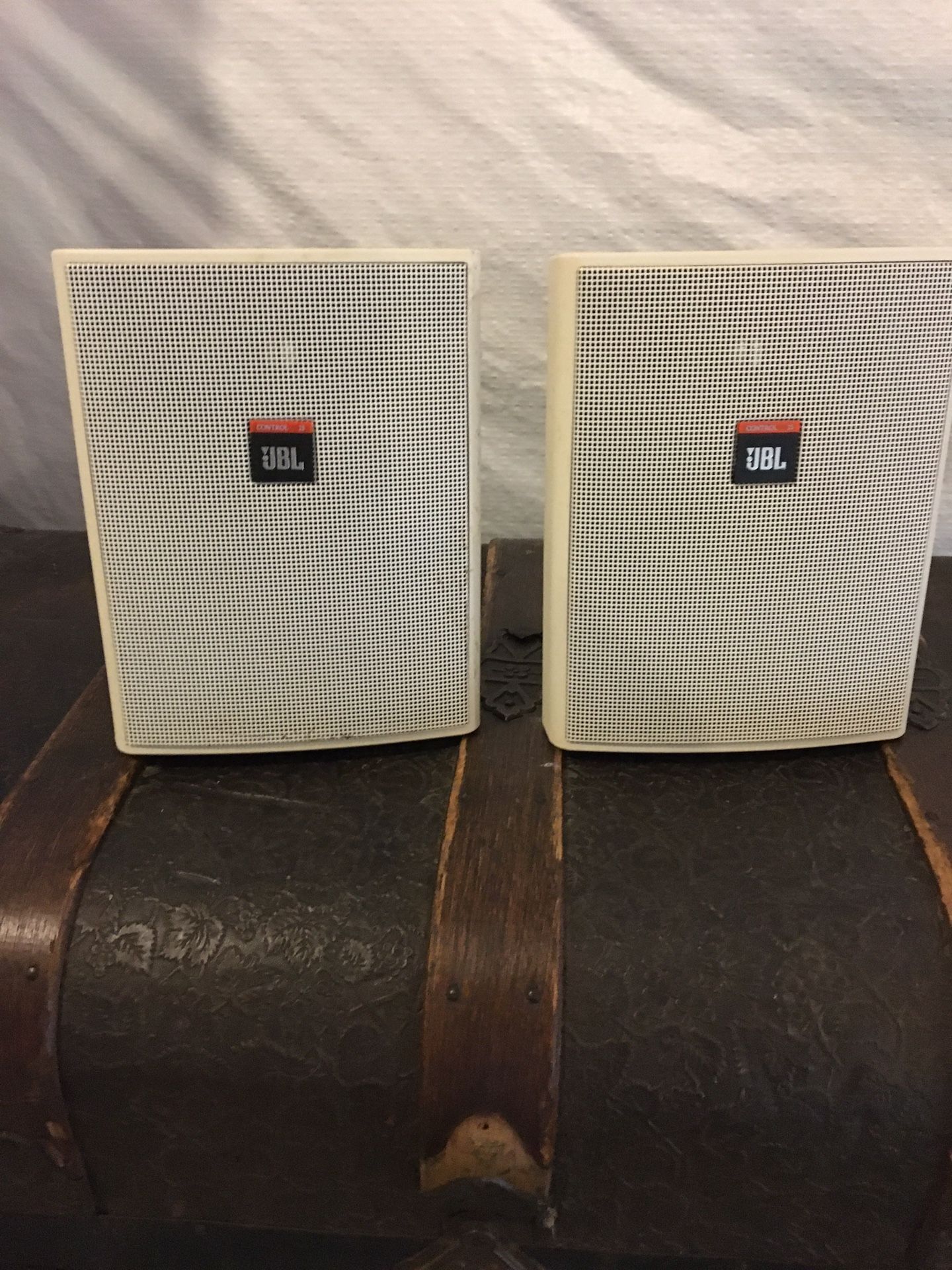JBL bookshelf speakers