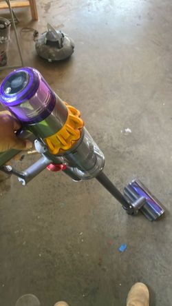 Dyson v15 cordless vacuum