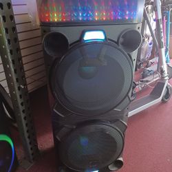 Double 15" Woofers. Extremely Powerful. Brand New SEALED