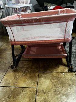 Rocking Bassinet Pink