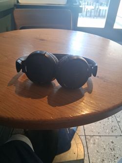 JBL head phones