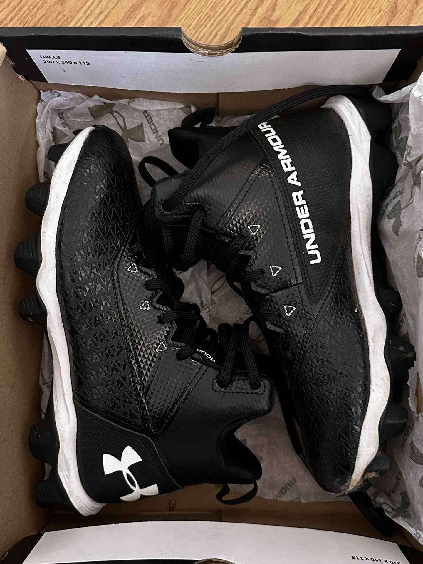 Youth Baseball Cleats