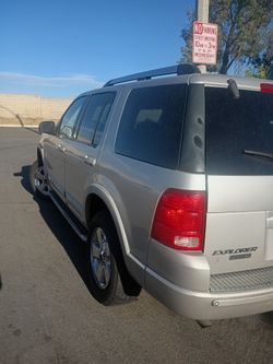2005 Ford Explorer