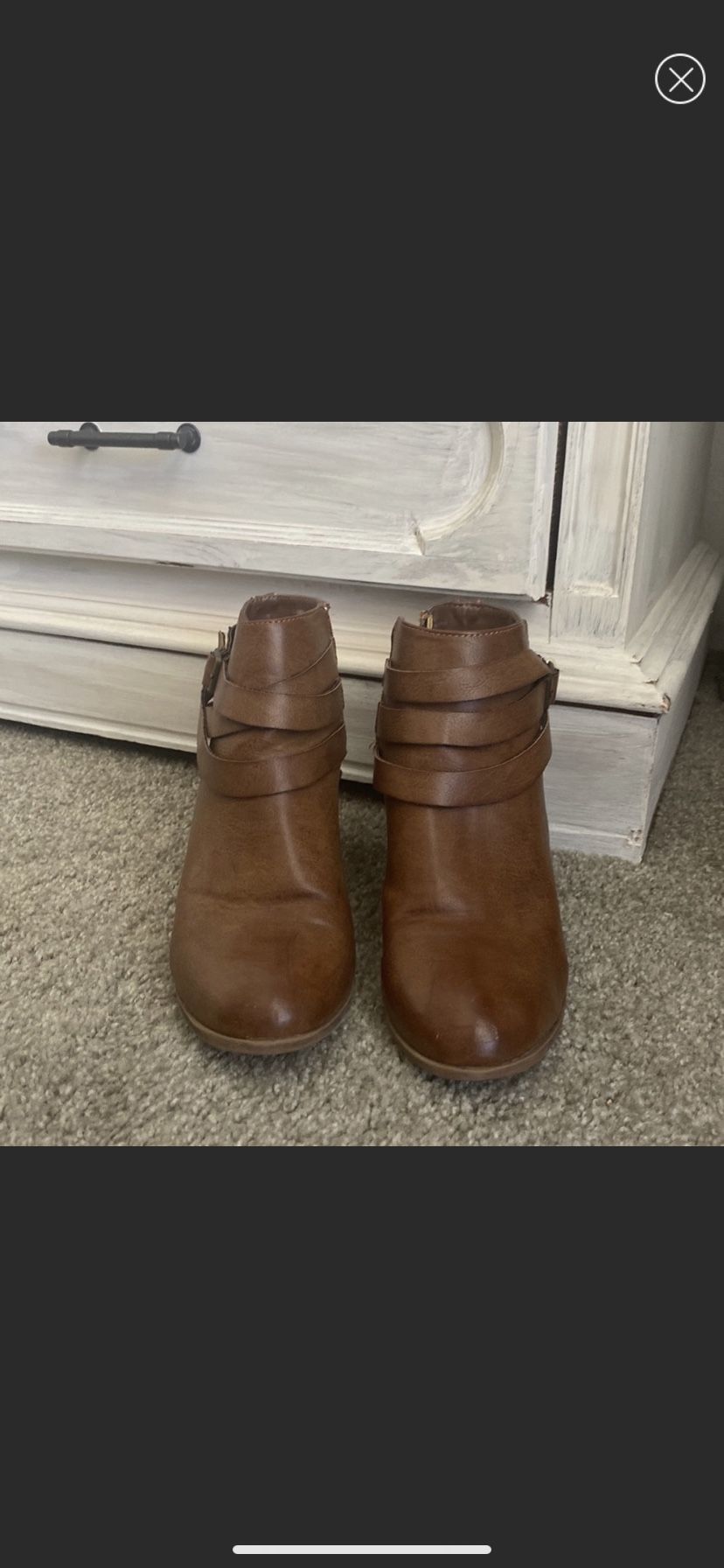 Size 7 Women’s Chestnut Booties