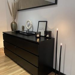 Dresser Black 