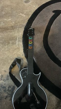 Black GUITAR HERO 