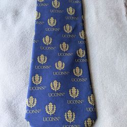 Vintage Eagles Wings 100% Silk  UConn Tie 3.5"X 58"