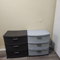 Chest Of Drawers With Wheels Used Conditions $35 FOR BOTH OR $20 EACH 