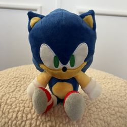 Sonic Plushie 