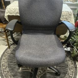 Sturdy Adjustable Office Chair    