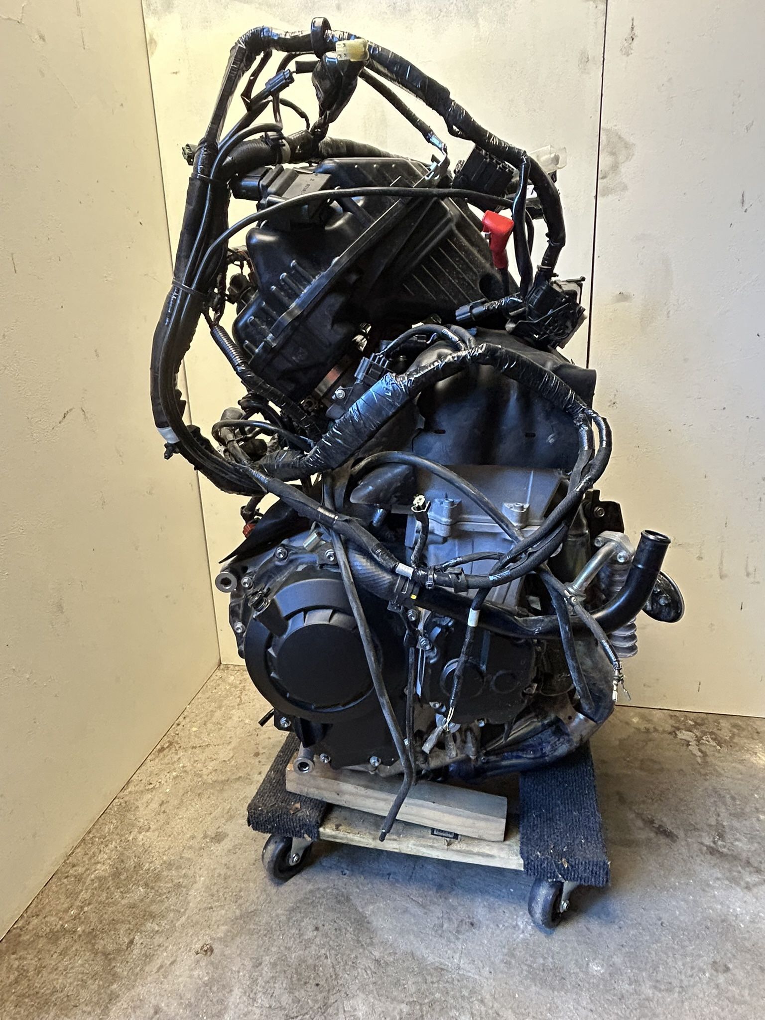 13-25 Kawasaki Zx10r Engine Motor