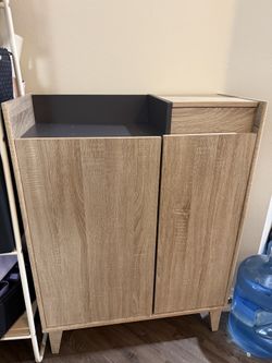 10 Pair Shoe Storage Cabinet